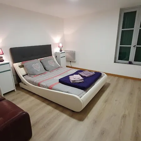 Homestay Maison A La Campagne Yviers
